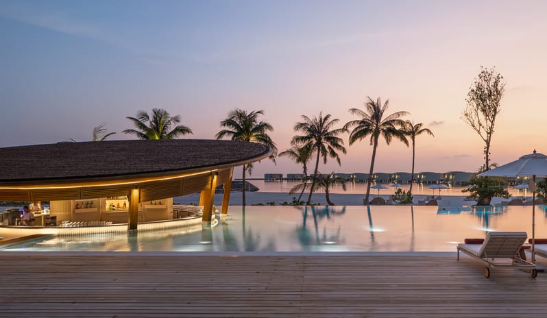 indian-ocean-holidays-maldives-centara-grand-lagoon-maldives-coco-drift